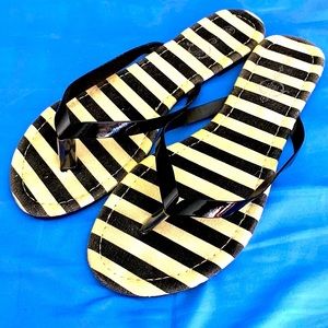 Sole Mates Distressed Flat Sandals